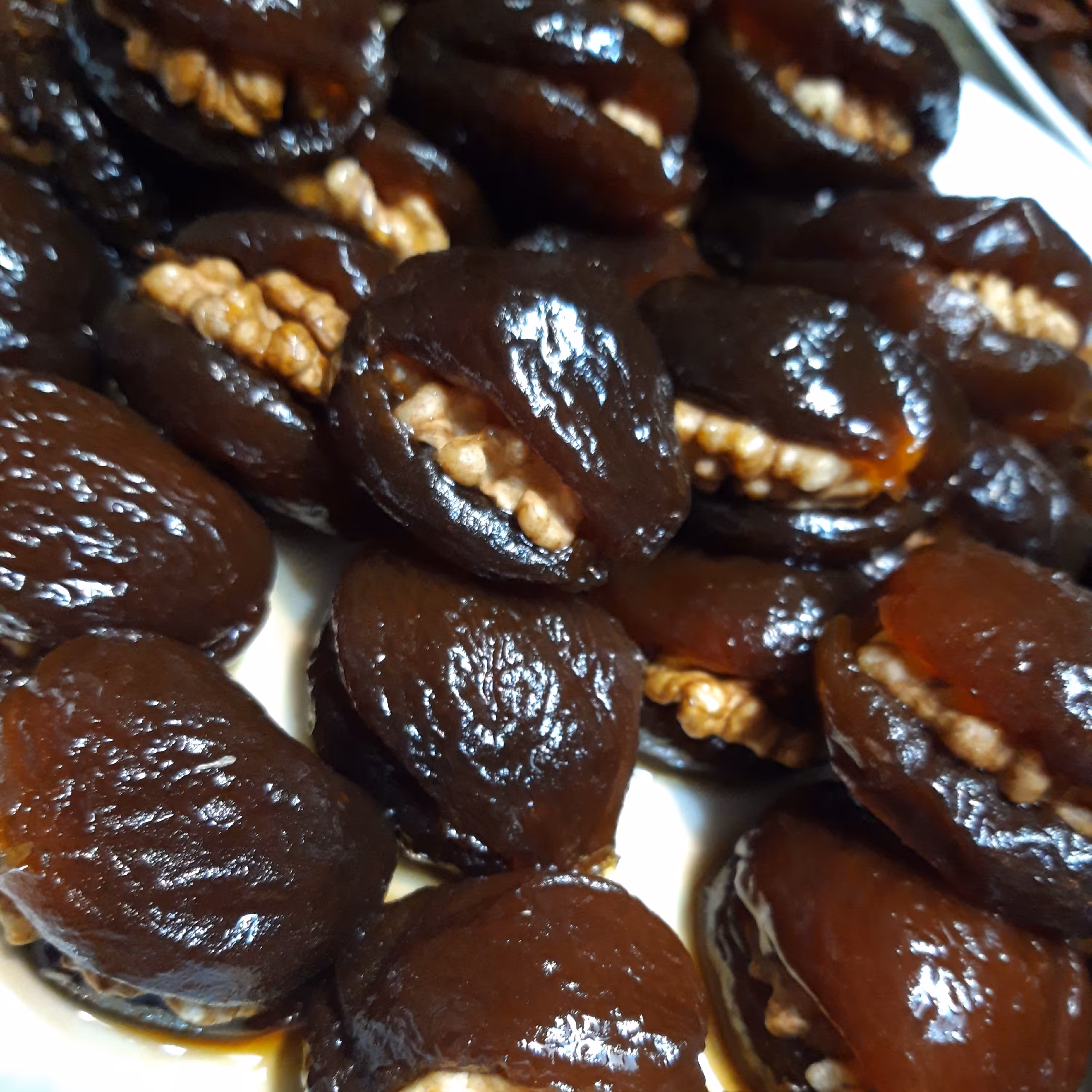 مربای قیسی خانگی بدون هسته و با مغز گردو کاملا طبیعی 