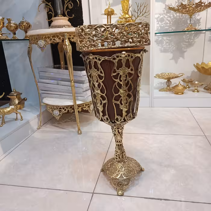 سطل وجادستمال کاغذی برنجی(برنز)ایرانی50سانت
سنگین وزن طرح گل
 مدل پایه استوانه کیفیت درجه یک
