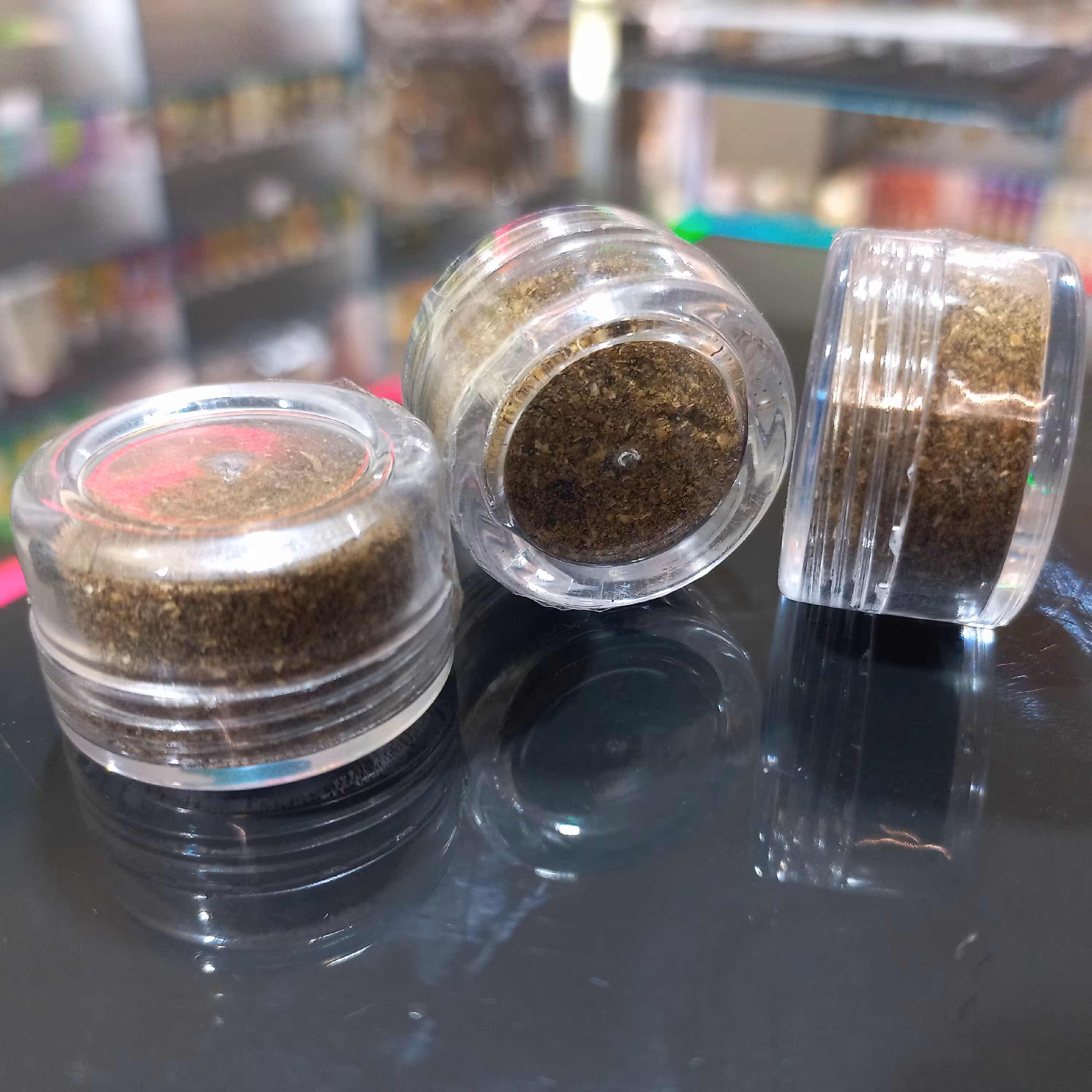 انفیه عطسه آور ( تخلیه مواد زائد در سر و بینی)