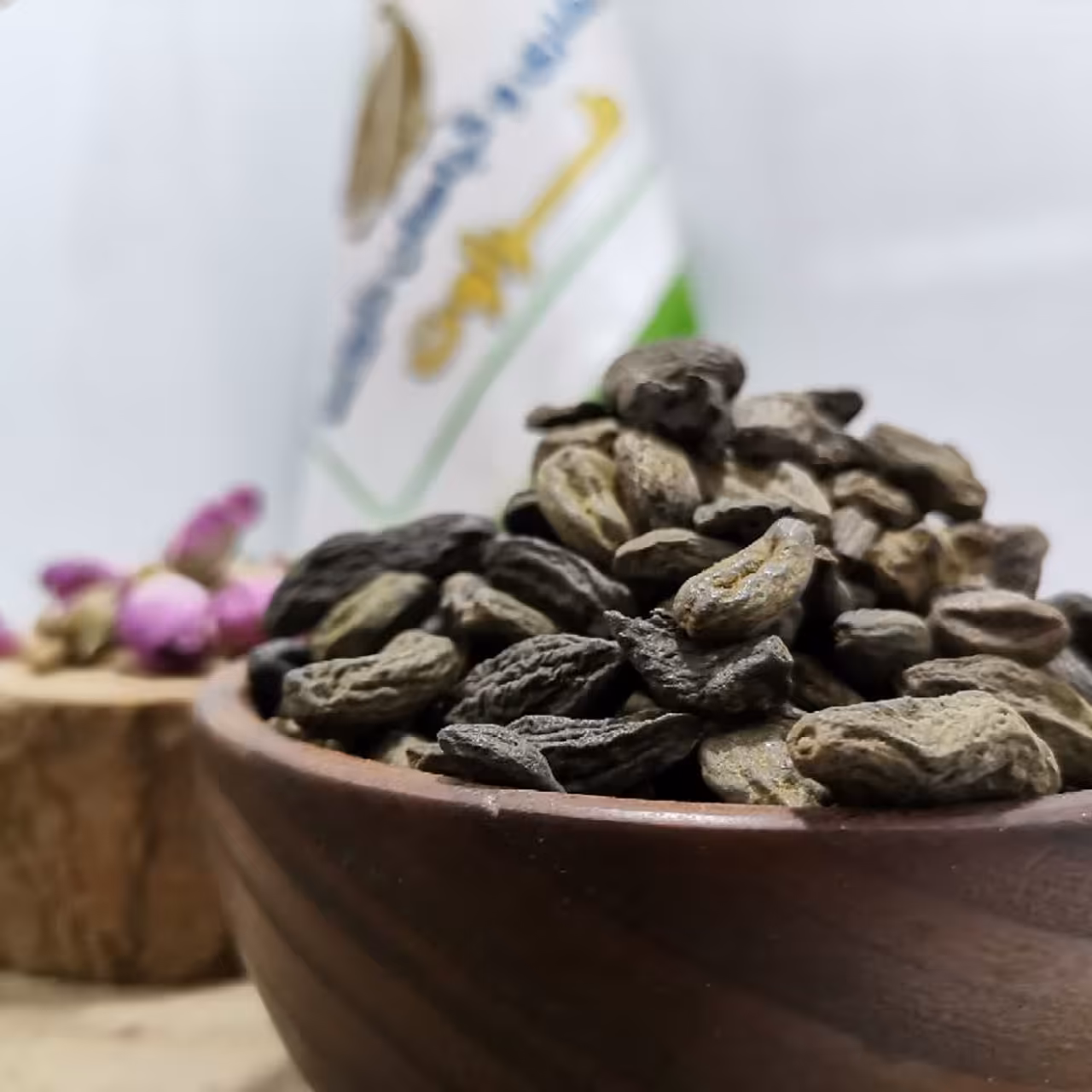 هلیله سیاه اعلا درجه یک  500گرمی (عطاری و محصولات ارگانیک طراوت)