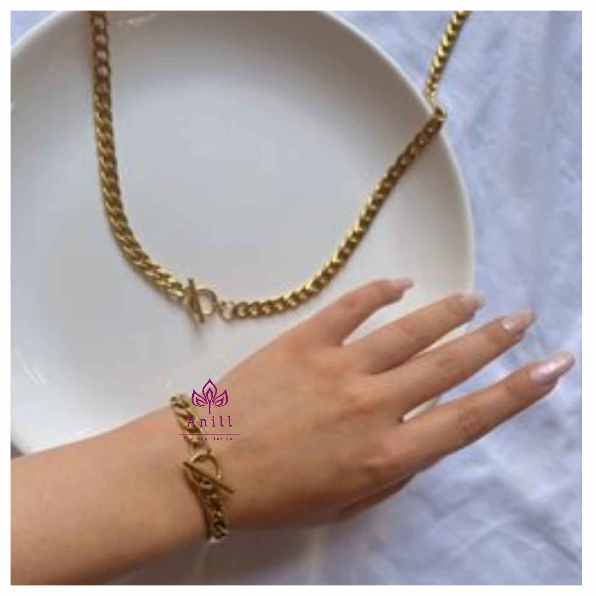 نیمست زنانه کارتیر استیل با قفل تی کد 584