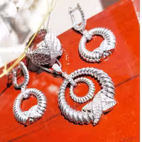 نیمست جواهرنقره925 روکش طلا  کاملا مشابه طلا