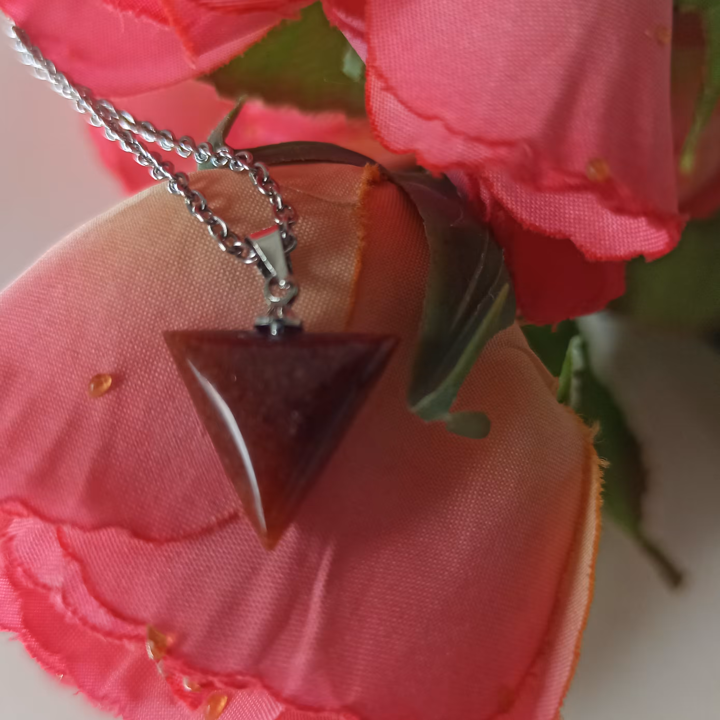 اویزگردنبندعقیق قرمز