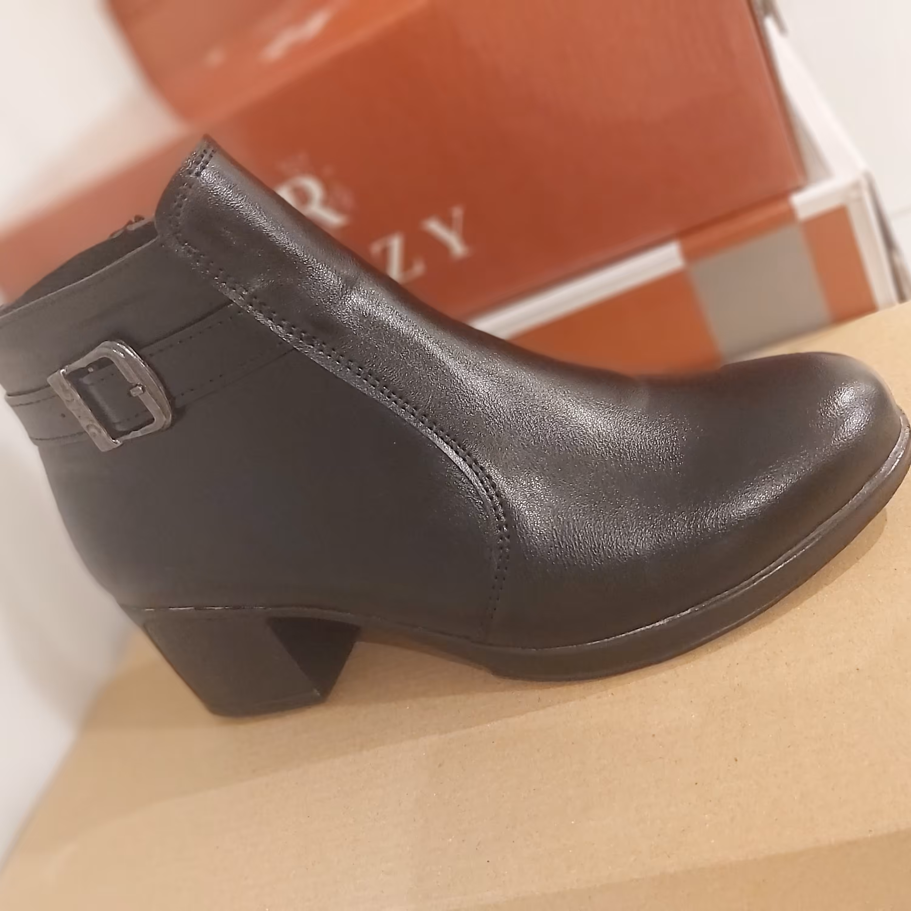 نیم بوت زنانه مدل تینا