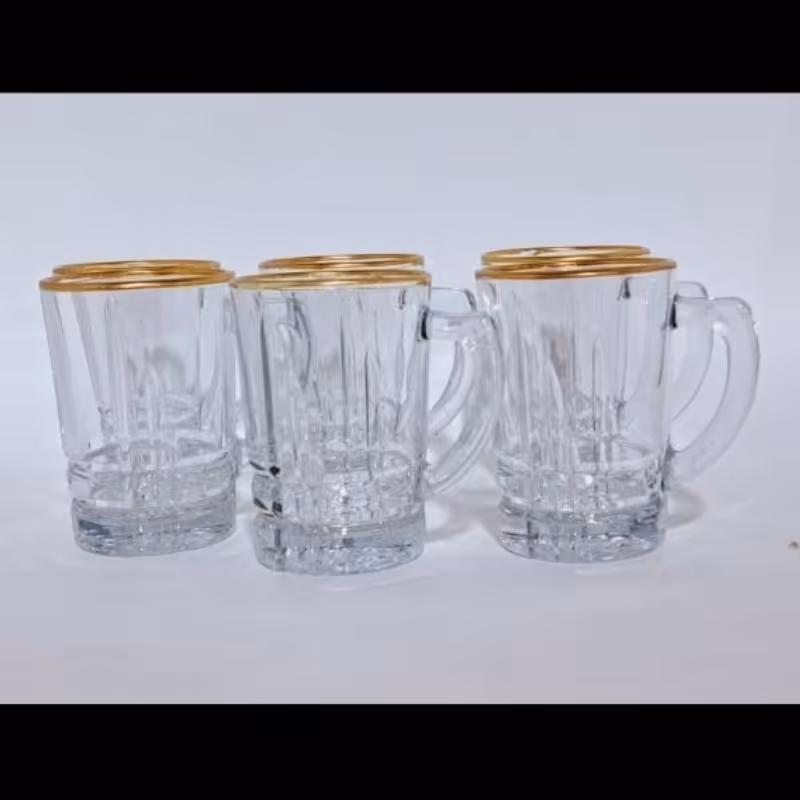 نیم لیوان ملانی لب طلا