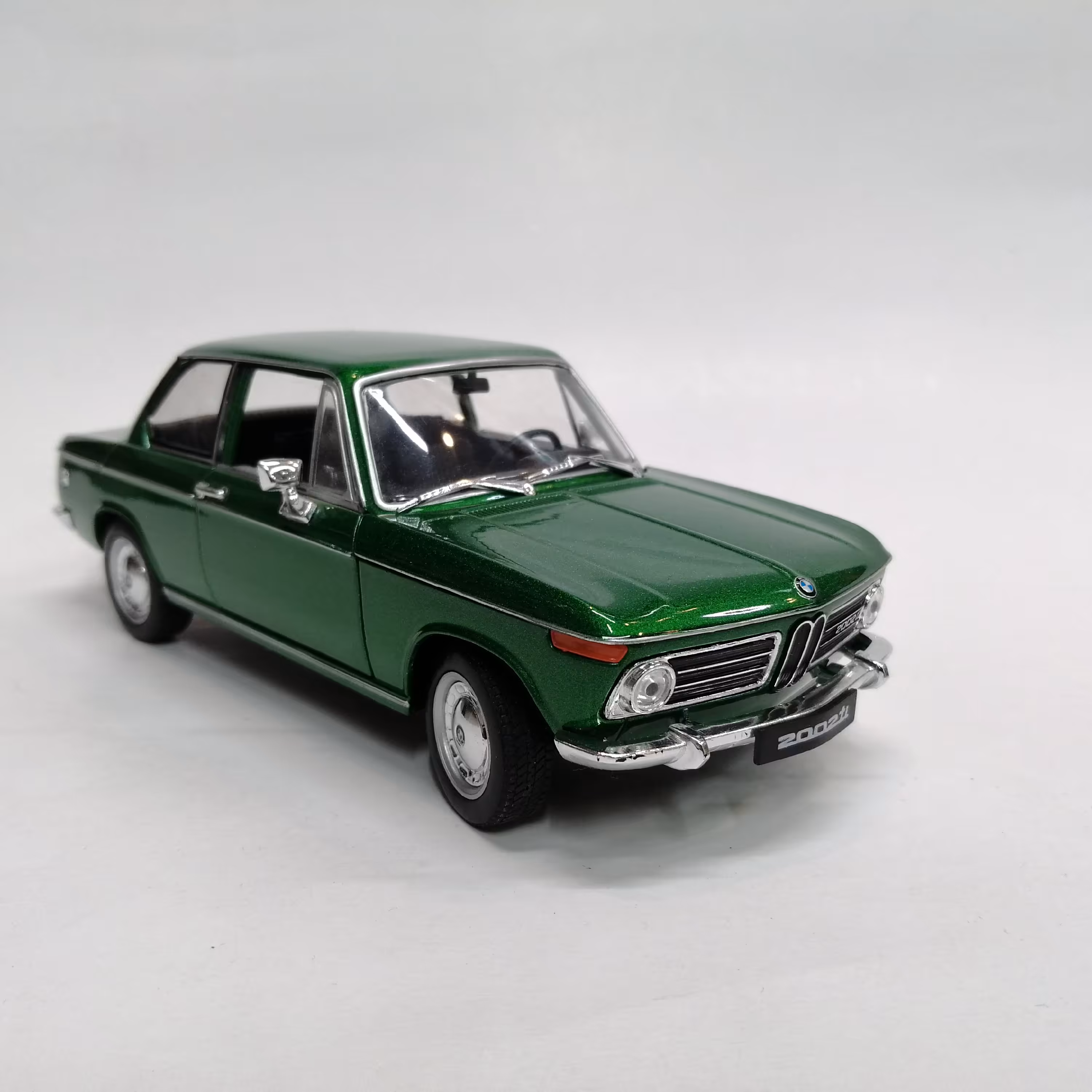 ماکت BMW 2002 ti