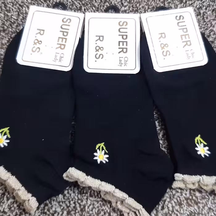 جوراب مچی مشکی لبه کنگره ای .گلدوزی.