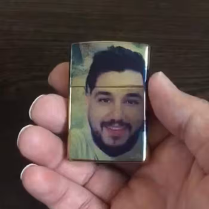 فندک روکش طلا با چهره بهمراه جعبه چوبی ارجینال و شناسنامه 