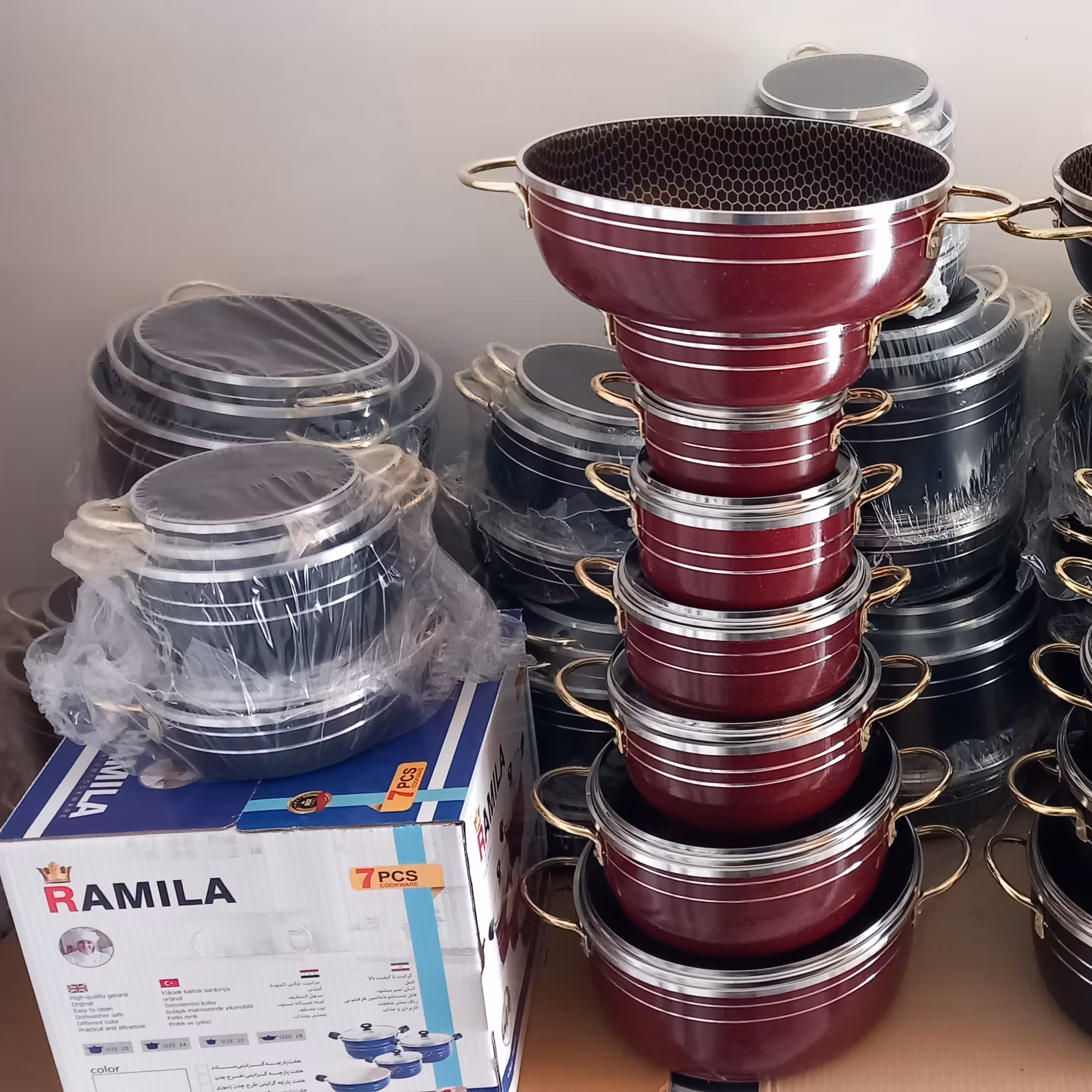 تولیدی قابلمه 14 پارچه زنبوری دسته طلایی