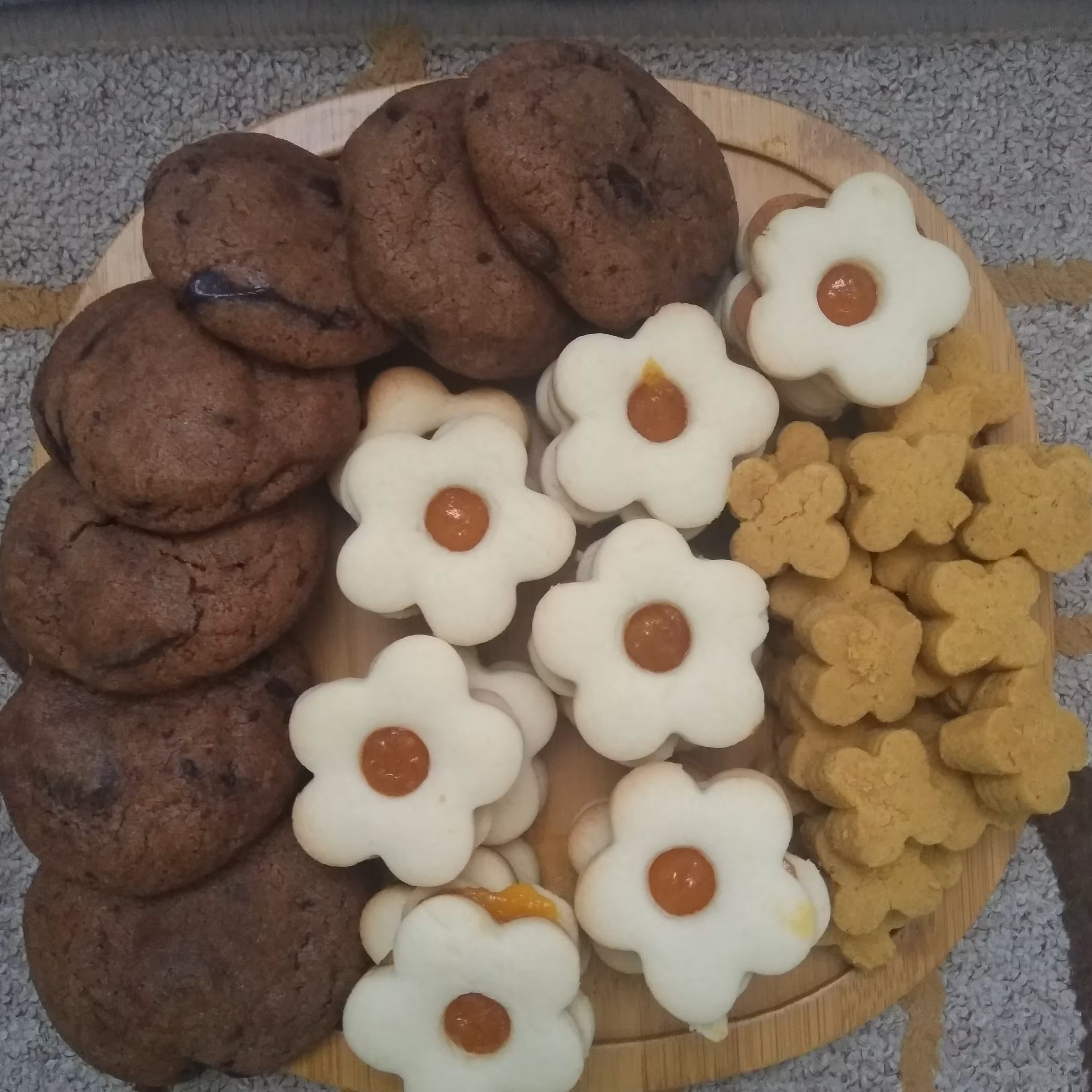 شیرینی مربایی.