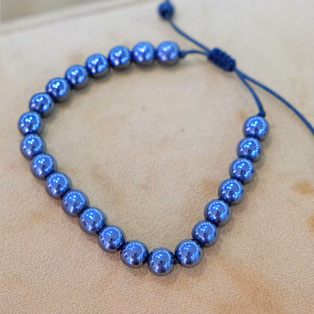 دستبند سنگ معدنی حدید