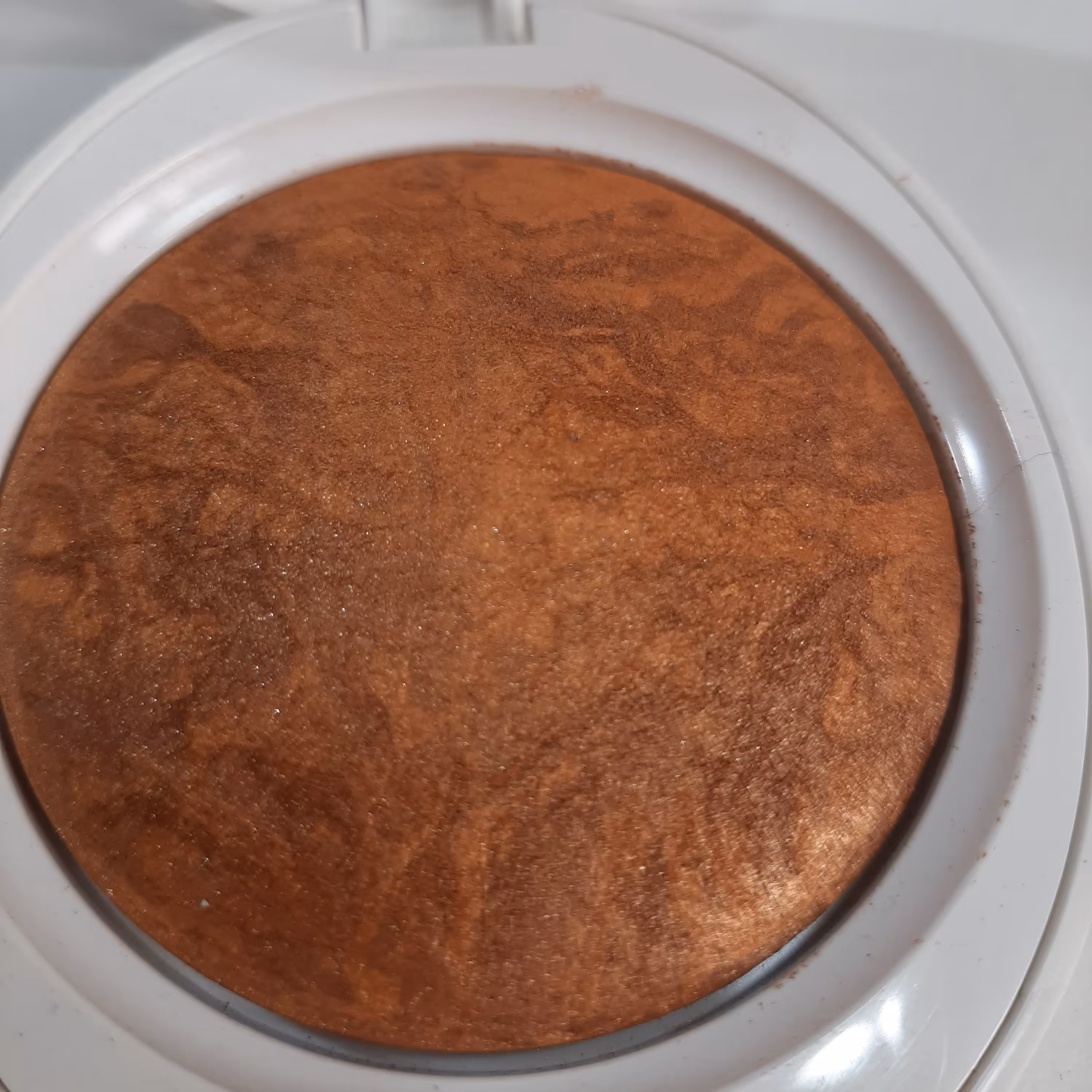 رژگونه کلاسیک ، شماره 06، ساخت ترکیه، 9گرم، مدل تراکوتا، مناسب برای انواع پوست، پخش پذیری بالا