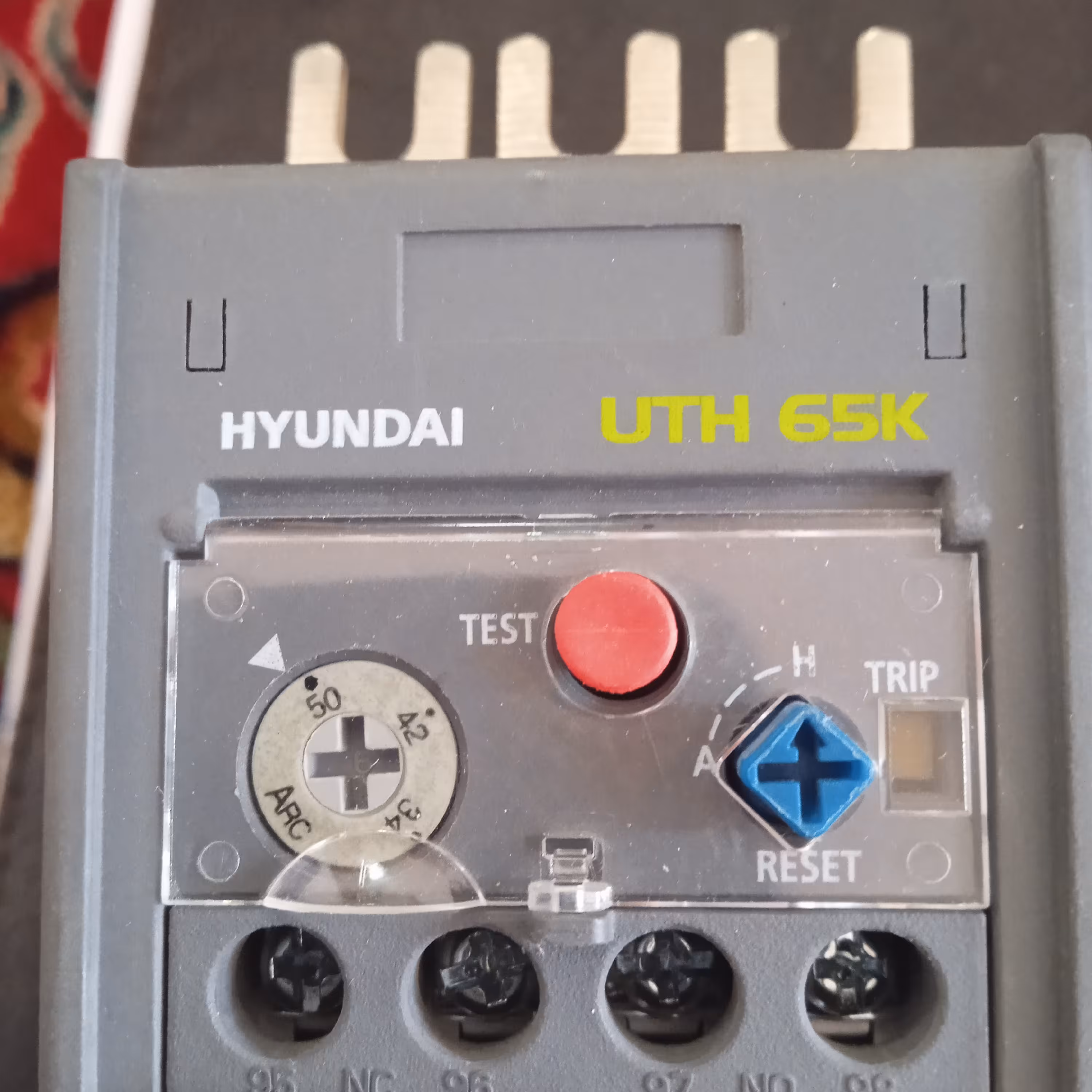 بی متال هیوندای مدل UTH سایز بزرگ رنج 34تا 50 بدون کارتن نو