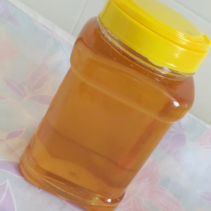 عسل صاف طبیعیتازه عسلگیری شده ودرجه یک محلی بختیاری وطبیعی 