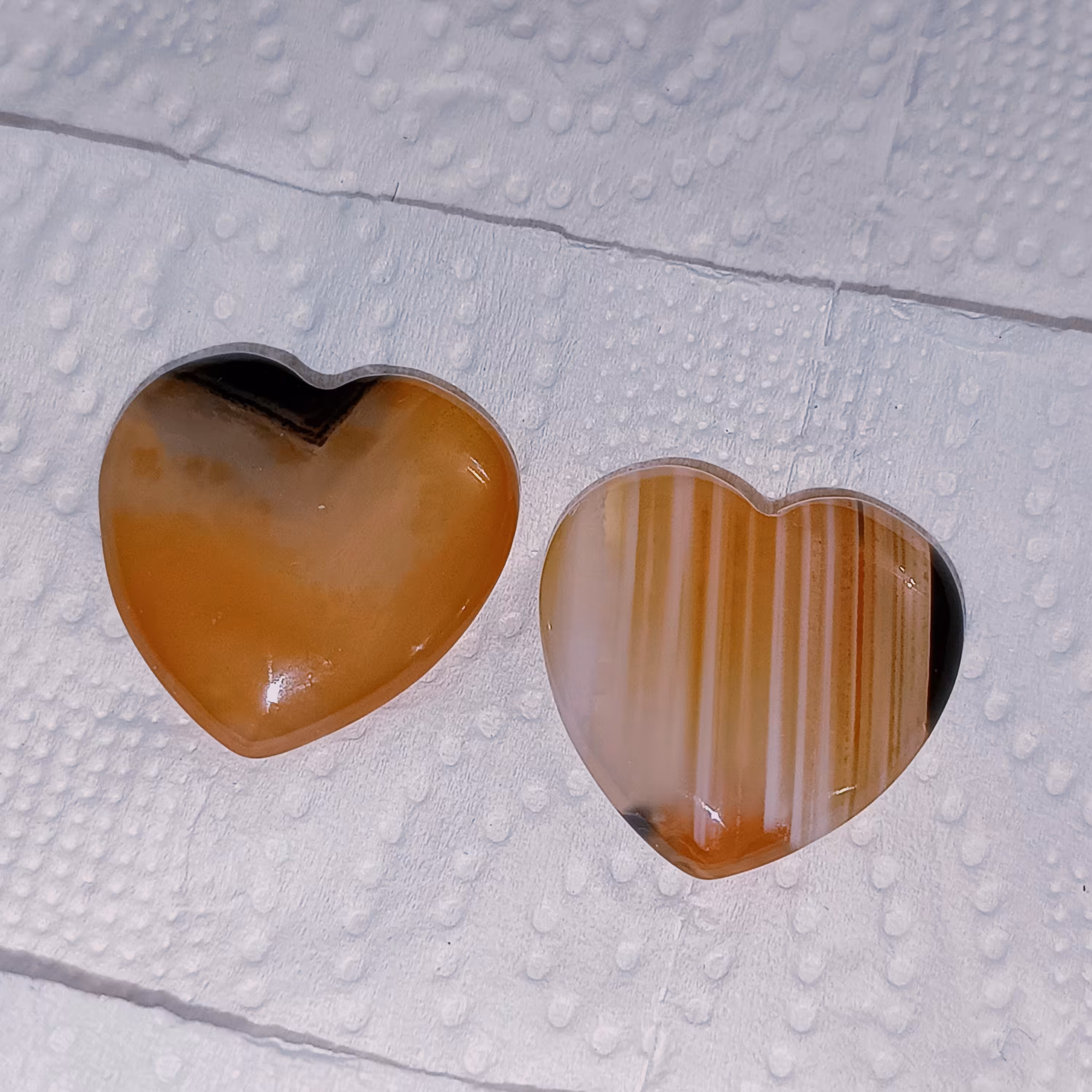 عقیق قلبی طبیعی سارداونیکس سیلمانی دوتا باهم189 بسیار زیبا و کمنظیر و معدنی خواص بهبود قدرت اعتمادبنفس و امور مالی شغلی