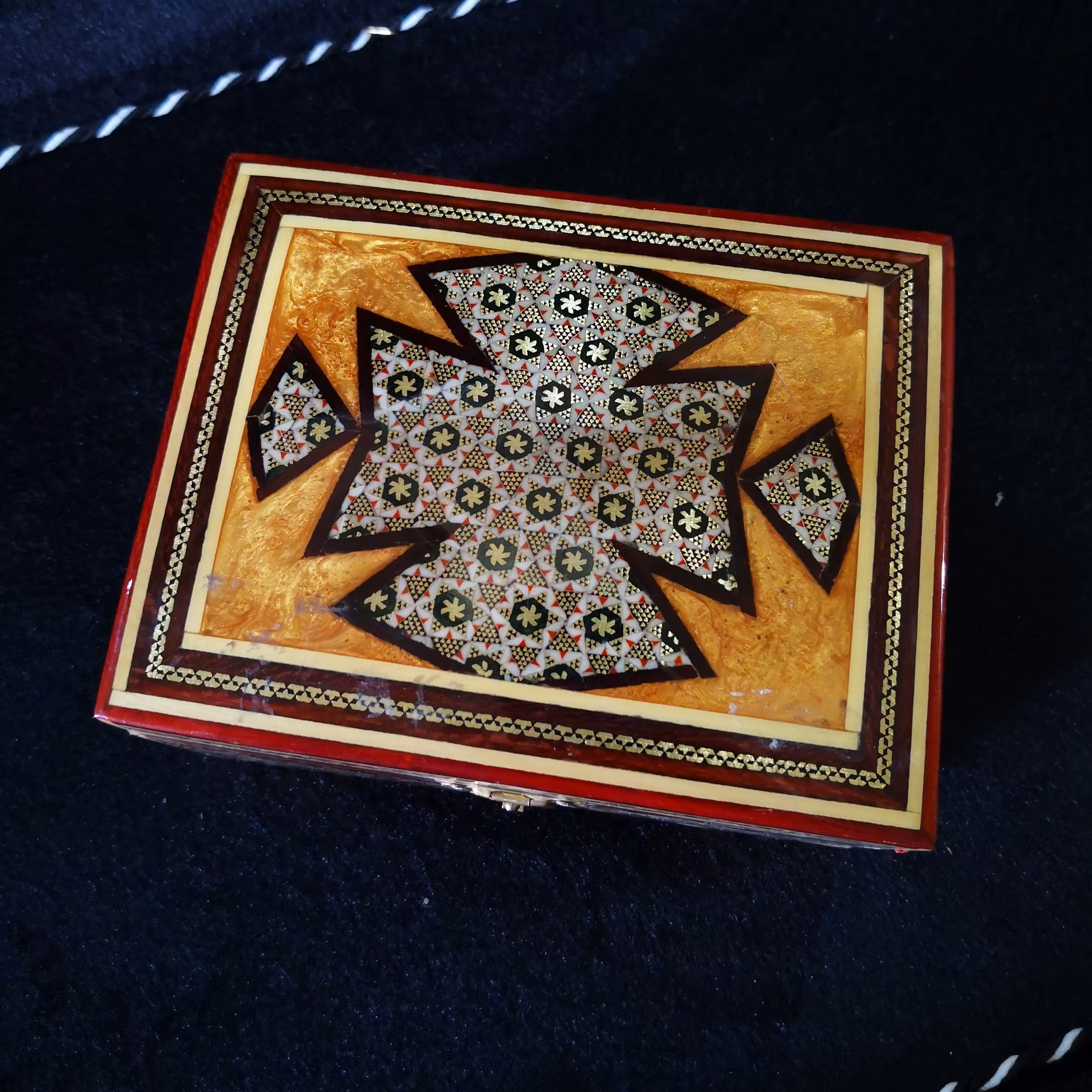 جعبه نقلی جواهراتی خاتم شیرازی