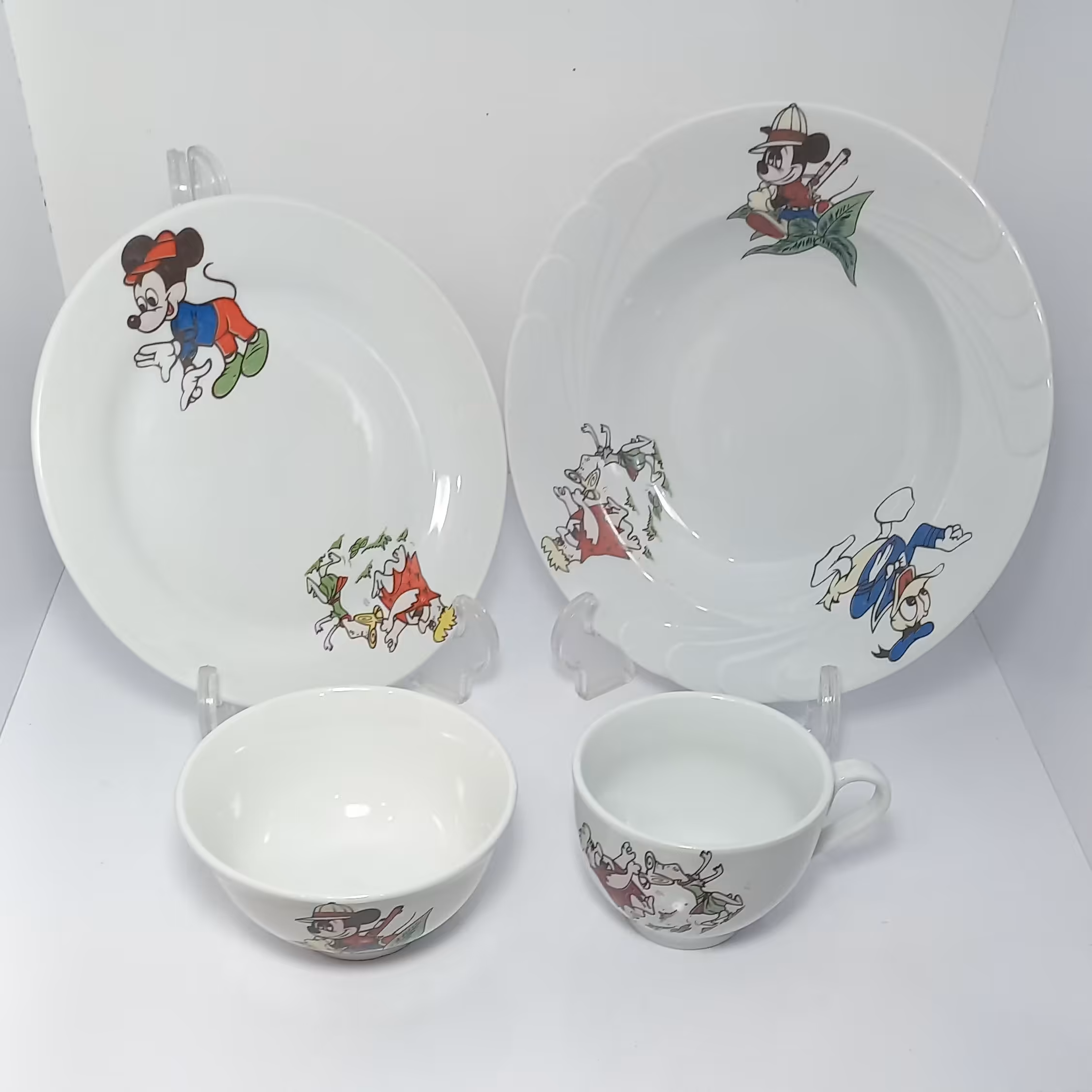 سرویس چهار  پارچه غذا خوری کودک سرامیکی ، سرویس بیبی ، سرویس نوزاد ، ماگ کودک ، بشقاب سرامیک ، پسکرایه