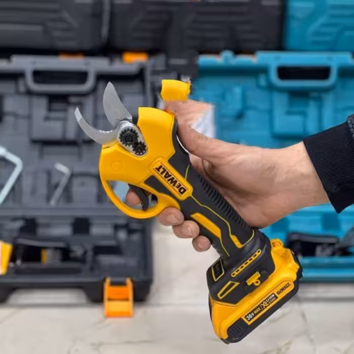 قیچی شارژی دیوالت و ماکیتا مدل DUP36z
های کپی درجه یک