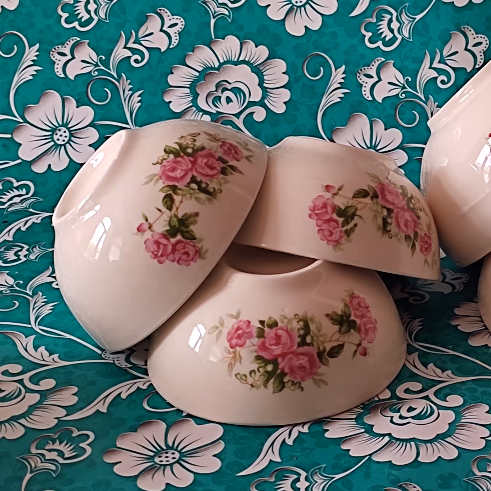 پیاله گل سرخی ترانسفری