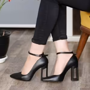 کفش پاشنه دار پاشنه هندسی