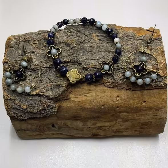 نیم ست دستبند و گوشواره دلربا سورمه ایی 