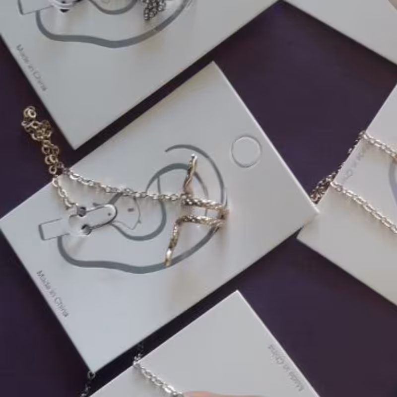 اویز نگهدارنده ایرپاد هندزفری طرح مار  طلایی تکی