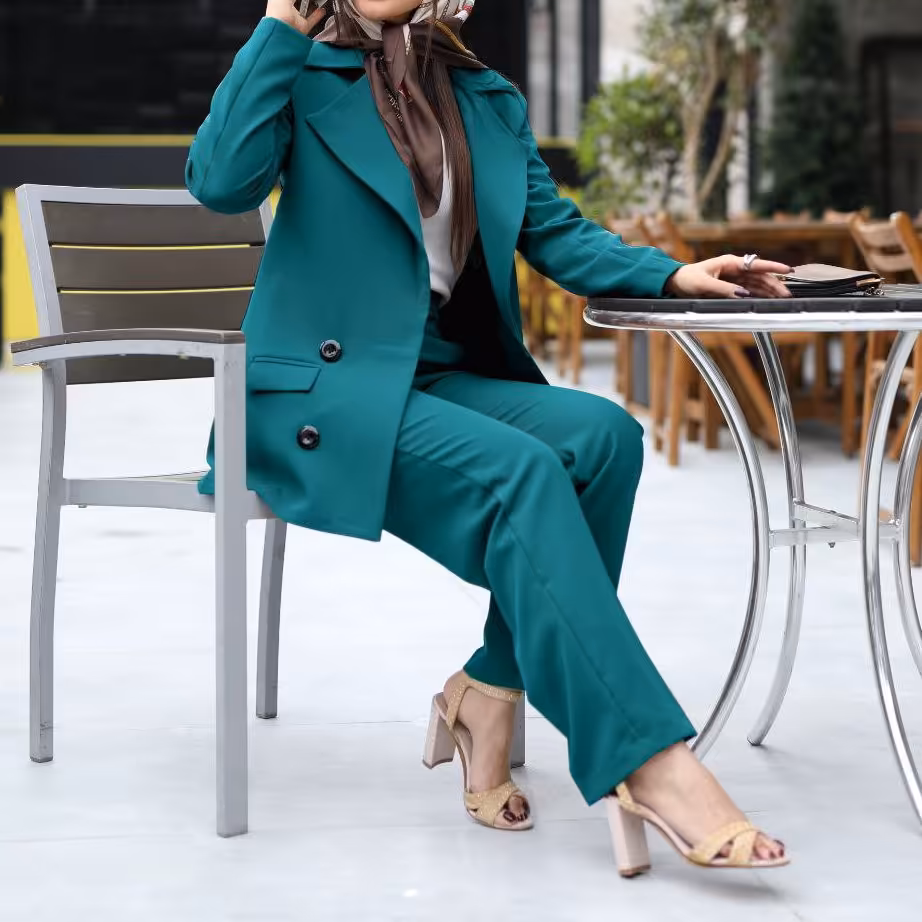 کت و شلوار مازراتی زنانه شیک در رنگبندی