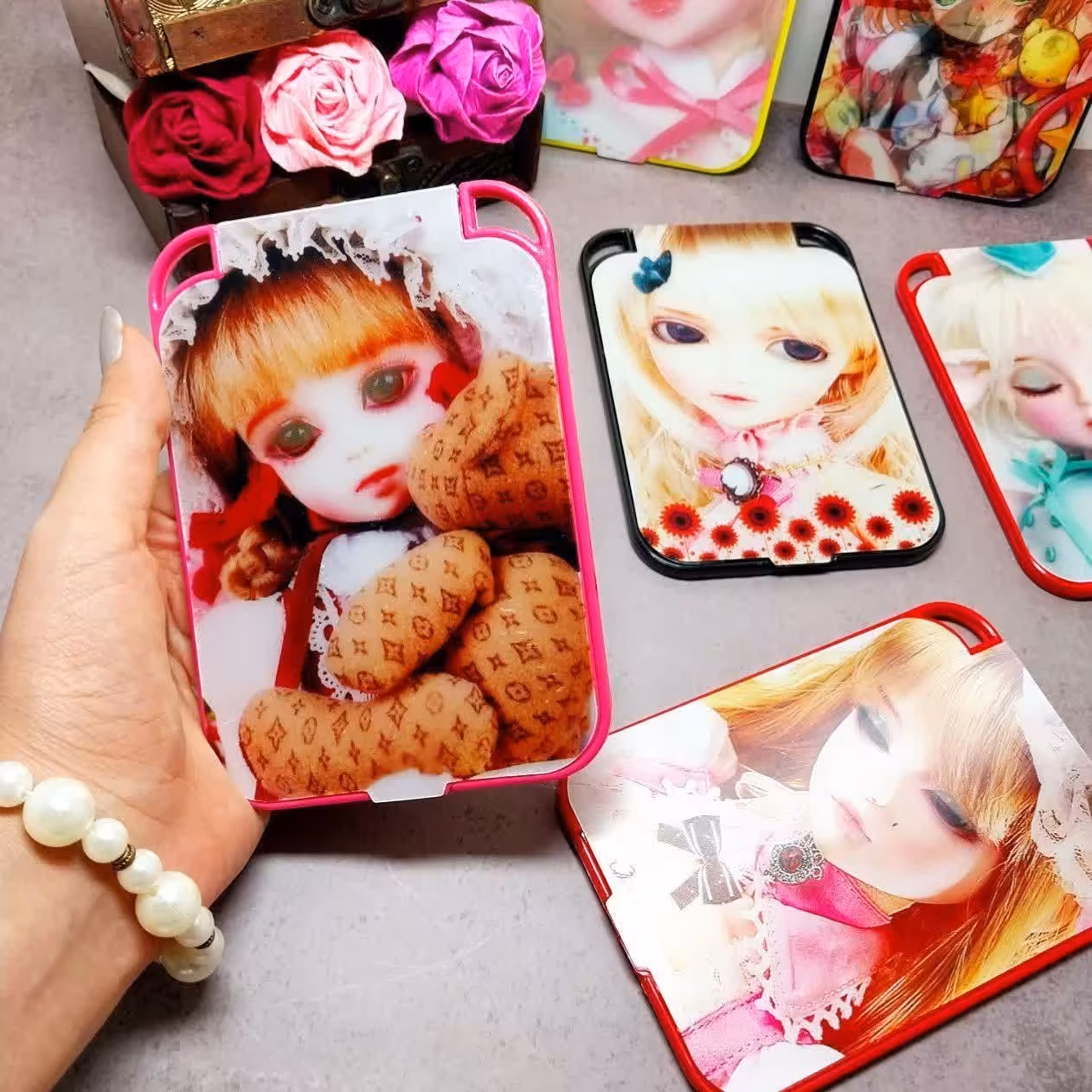 آینه فانتزی دخترانه طرح چشم بزرگ