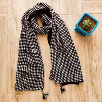 شال دو طرحه منگوله دار