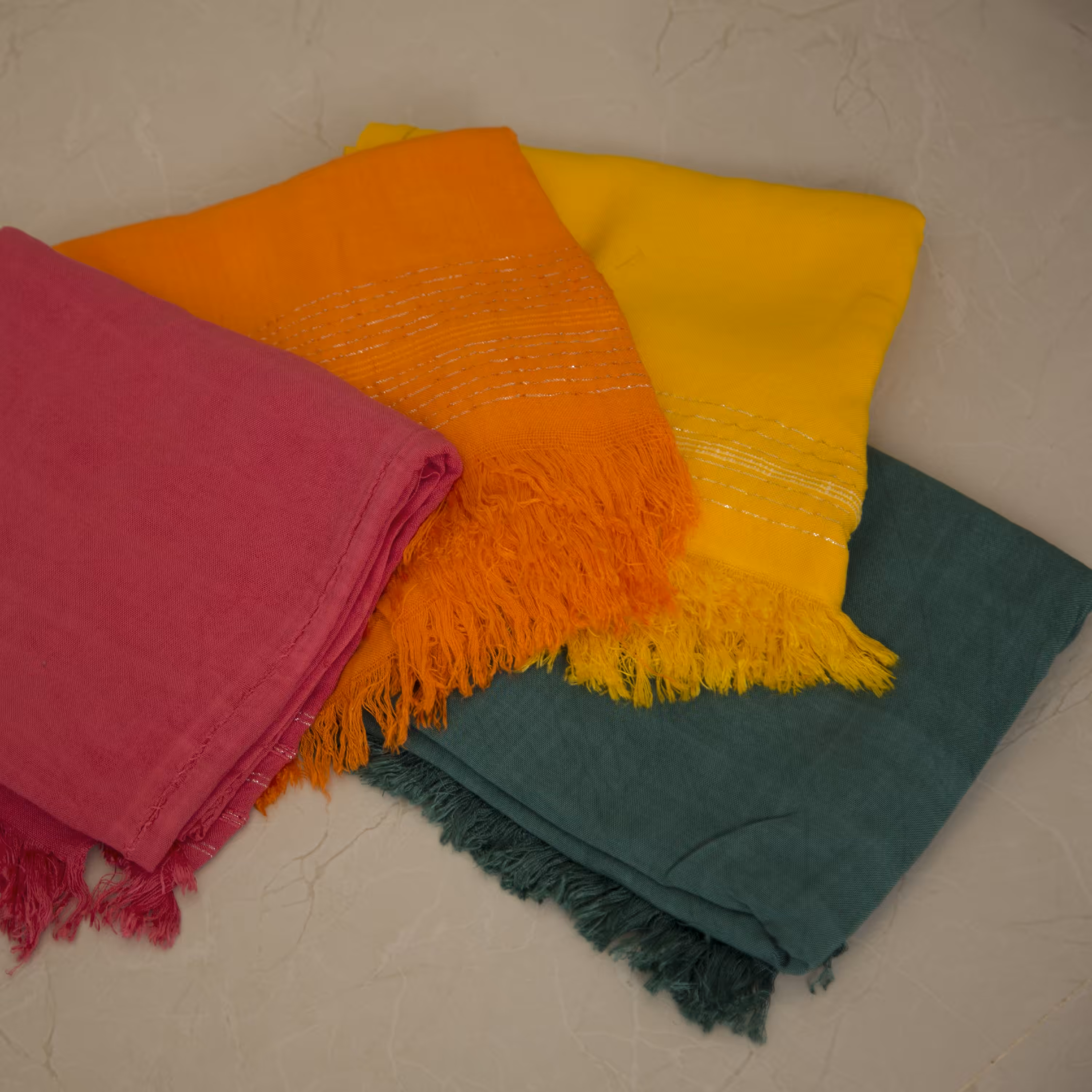 پک 4 تایی دستمال آشپزخانه  بدون پرز دهی  مناسب برای گردگیری و خشک کردن ظروف  