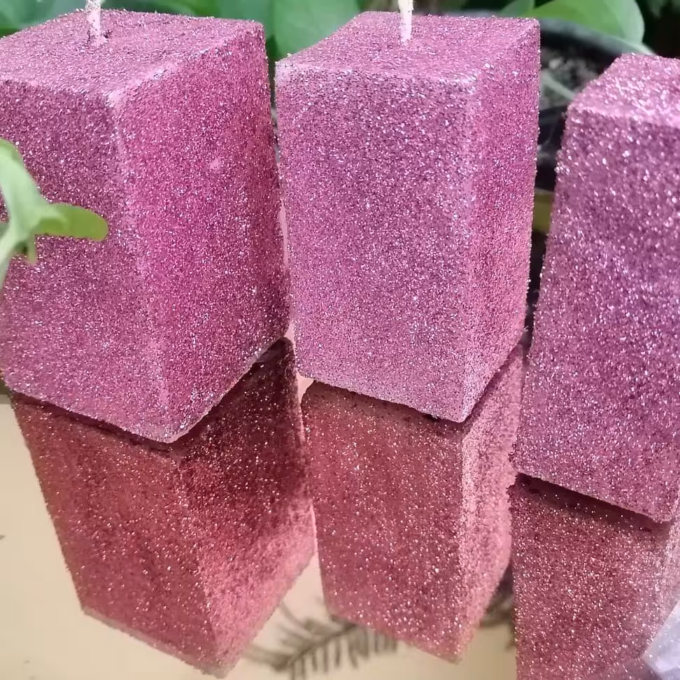 شمع مکعبی اکلیلی در سایزهای سه تایی، دوتایی،در رنگهای جذاب