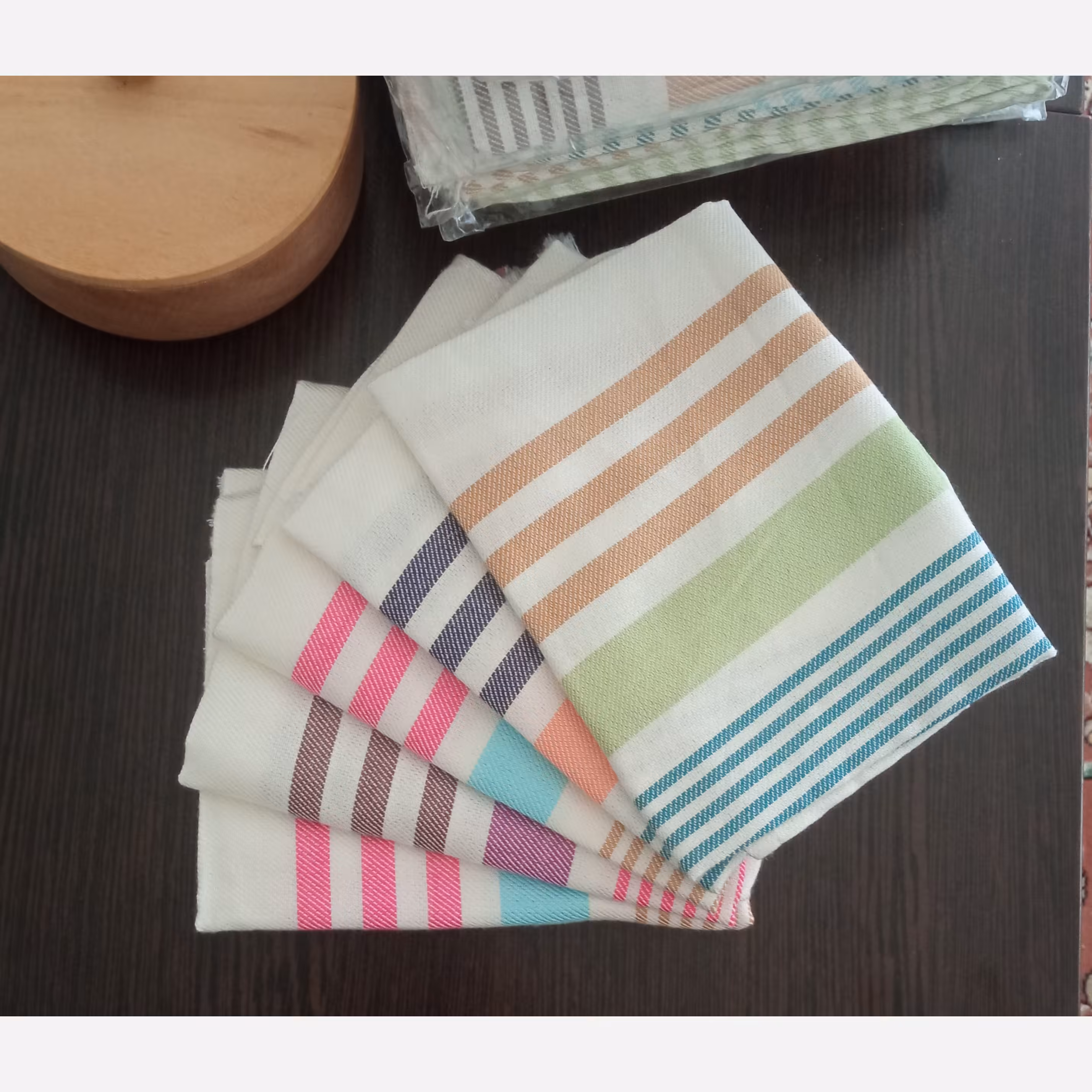 دستمال آشپزخانه در رنگها ی زیبا 