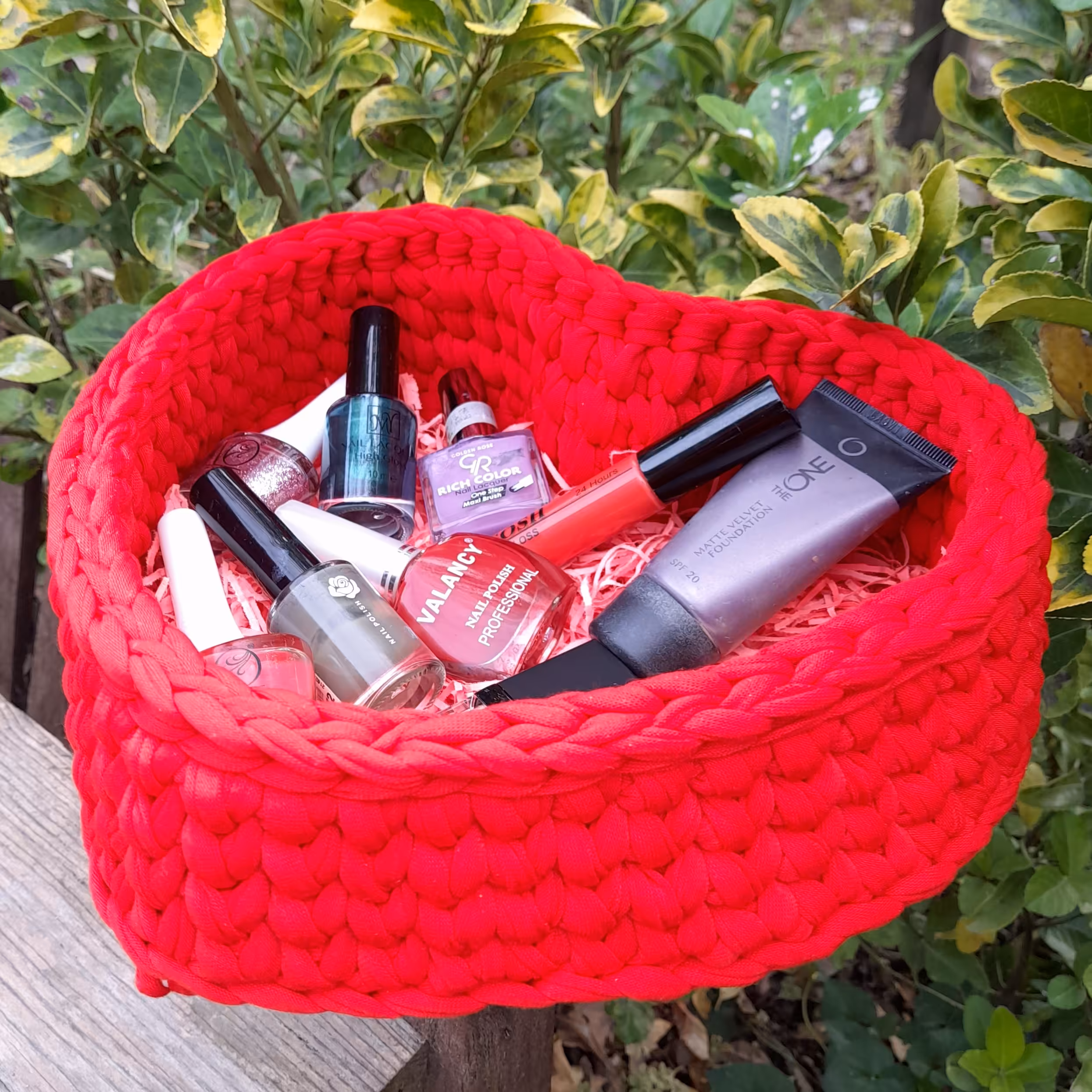 سبد قلب مناسب ولنتاین و باکس هدیه