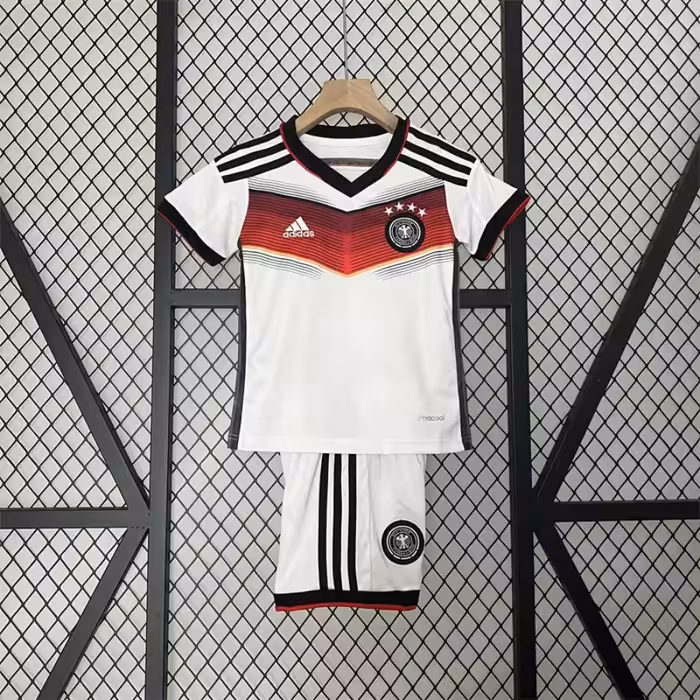 لباس کلاسیک بچه گانه آلمان 2014 کیت اول