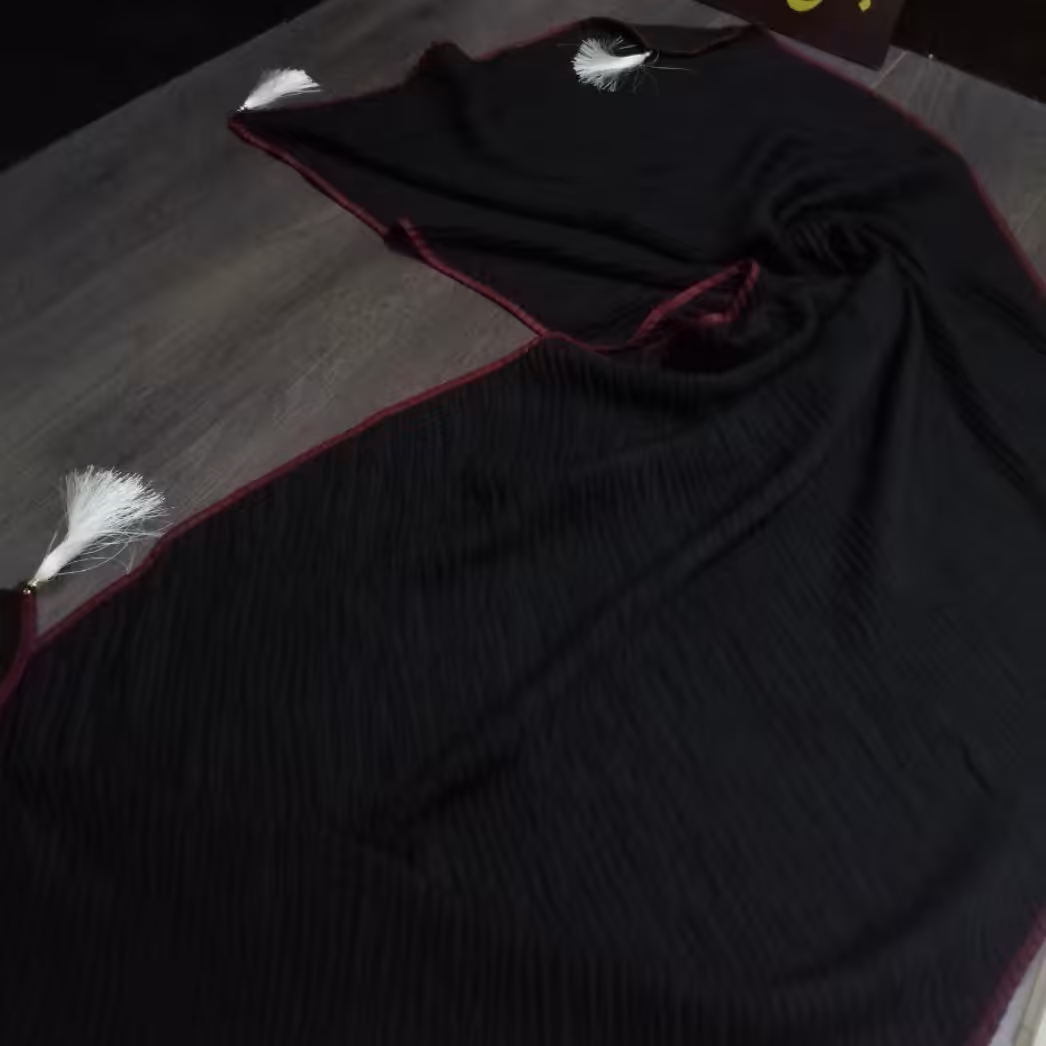 شال نخی پلیسه منگوله دار