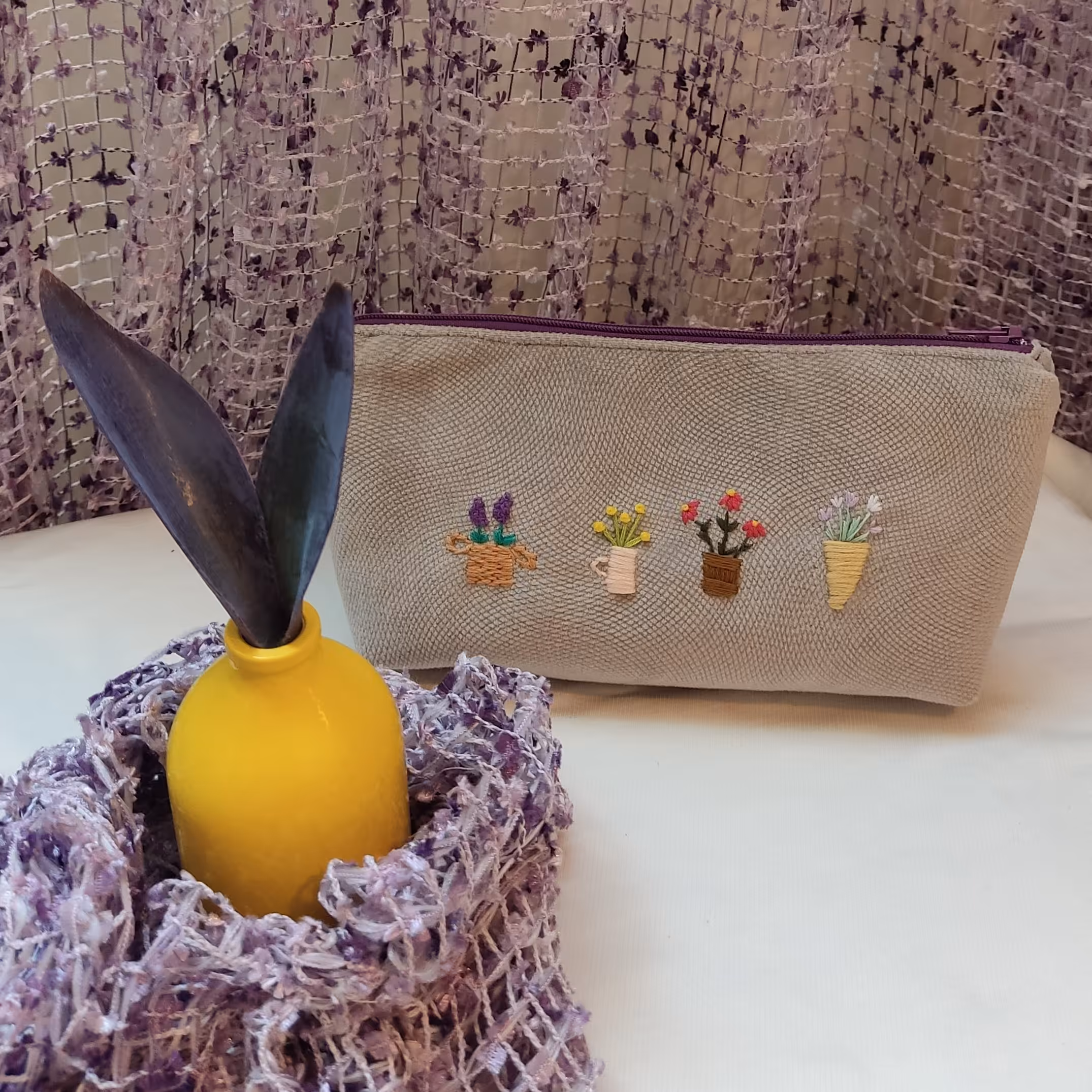 کیف لوازم آرایشی یا جامدادی پارچه ای