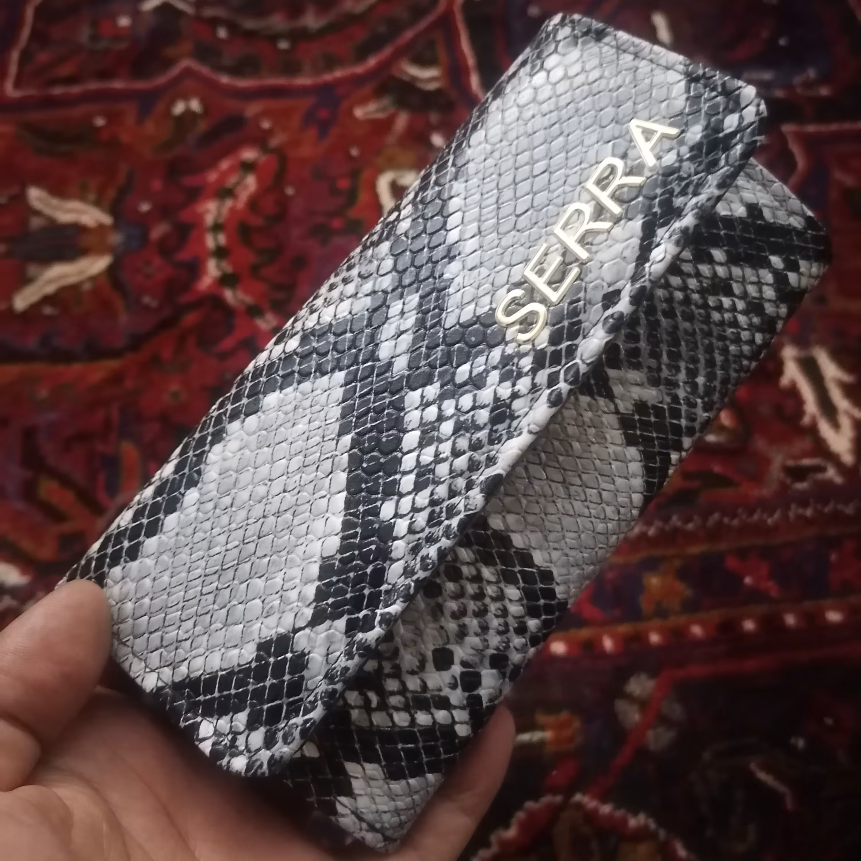 کیف پول پست ماری