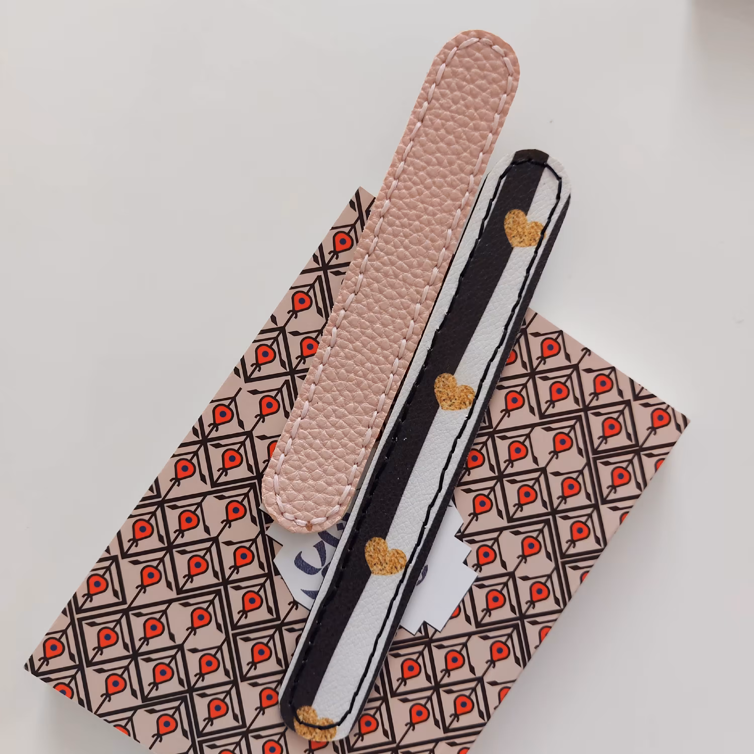 بوک مارک (نشانگر کتاب )چرم دست دوز