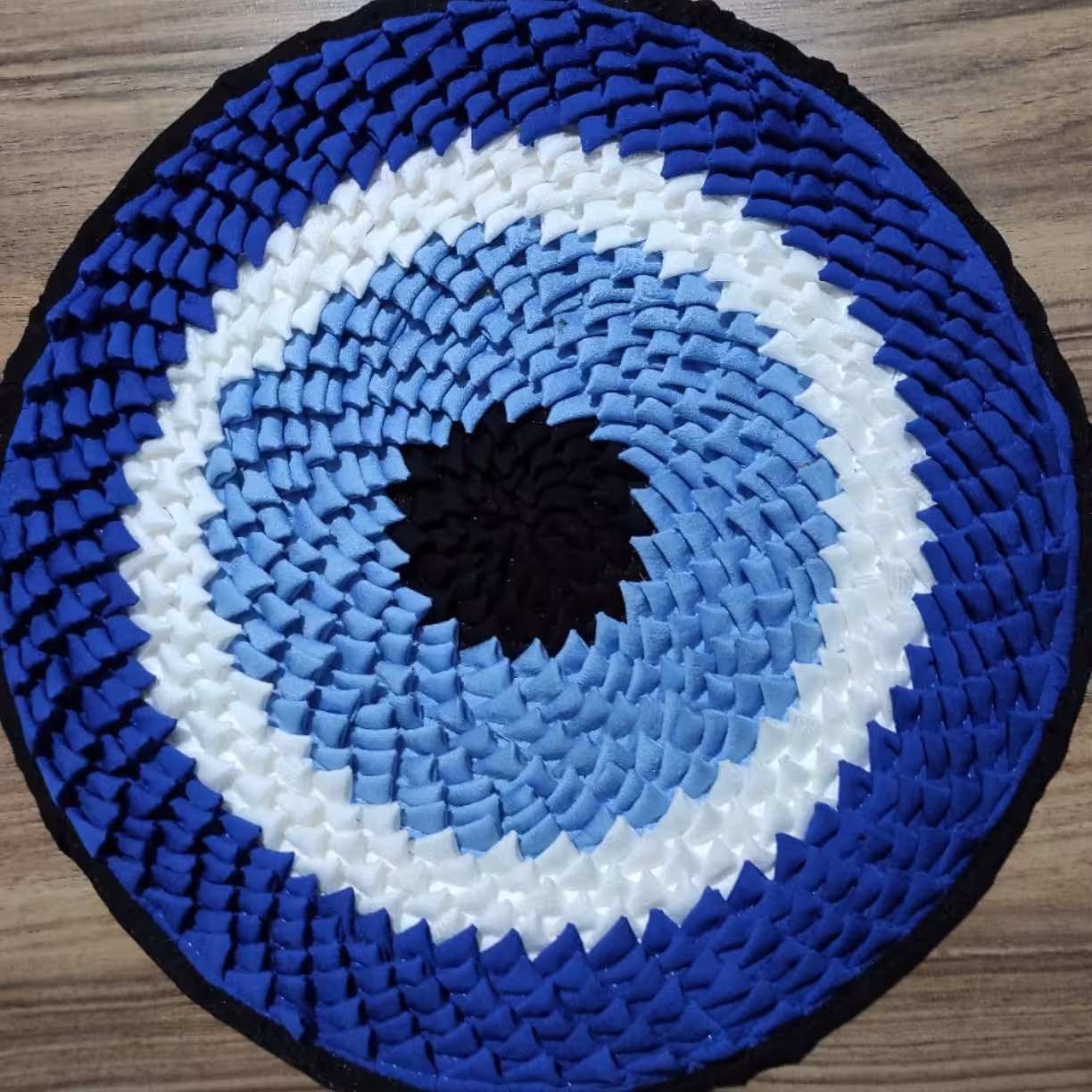 رومیزی چشم نظر