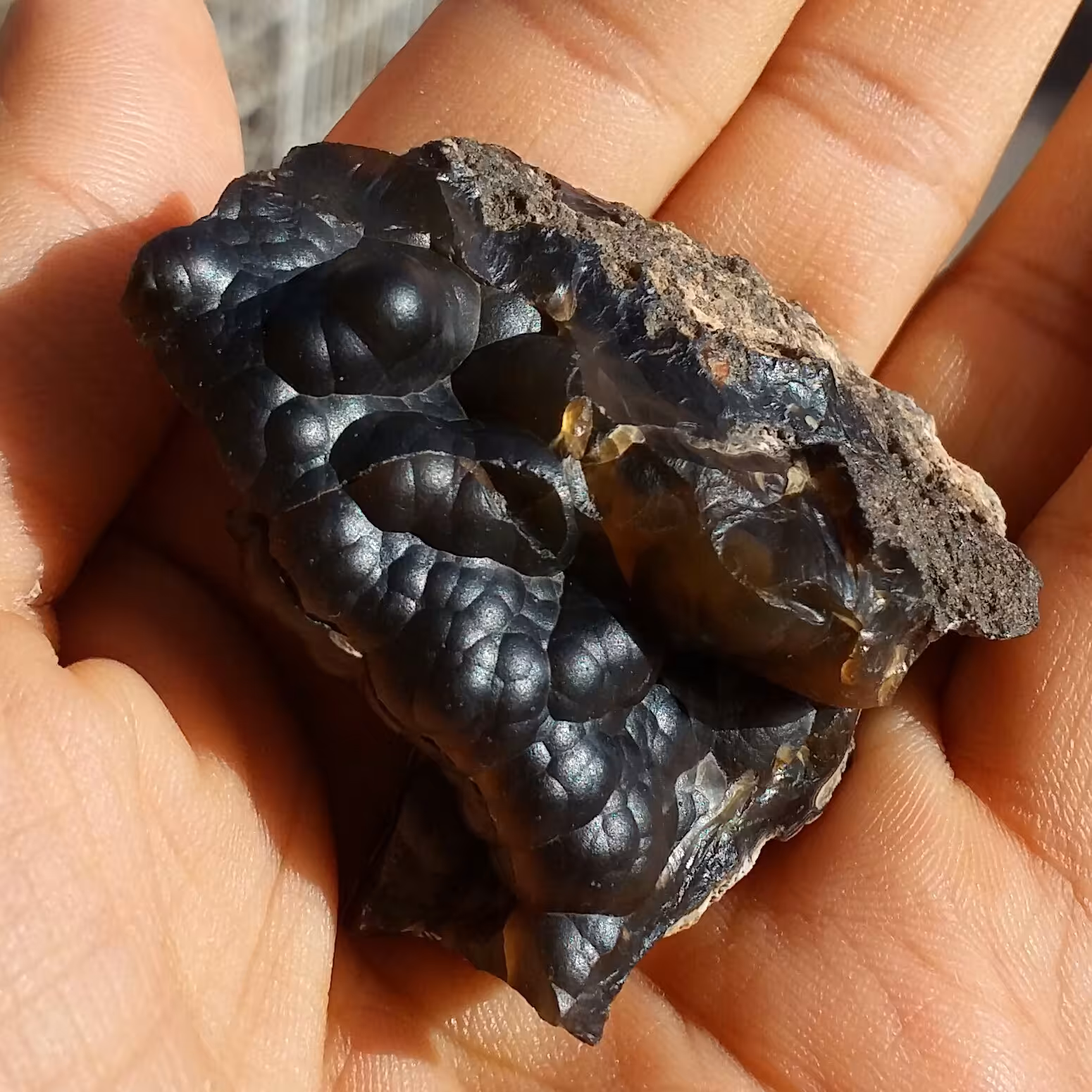 سنگ راف عقیق مشکی تاولی کلکسیونی شاهکار خلقت 100 در 100 طبیعی
بی نظییییر
کد 10552