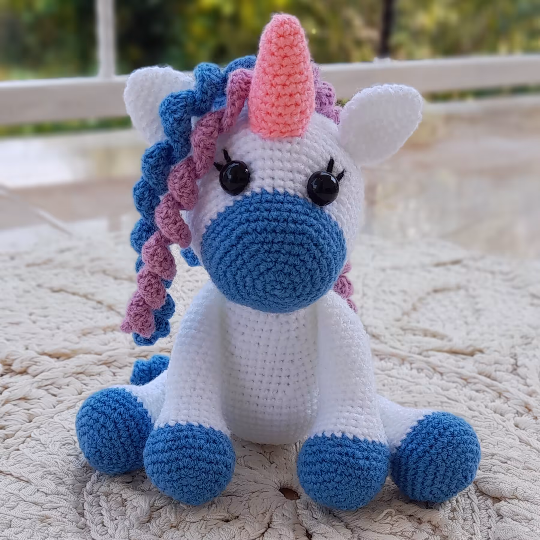 عروسک تک شاخ بافتنی