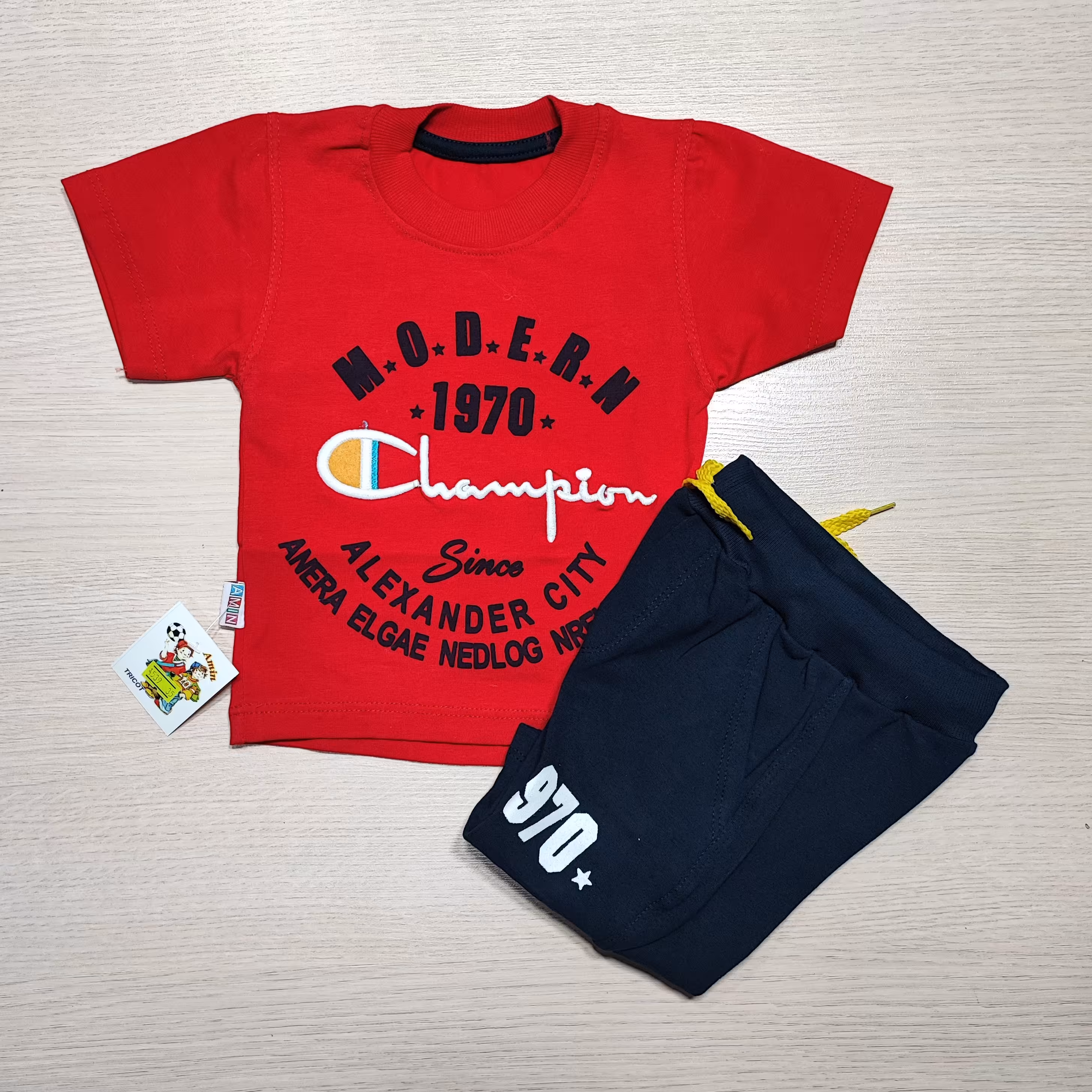 تیشرت و شلوارک پسرانه سایز 30 و35 فقط قرمز 