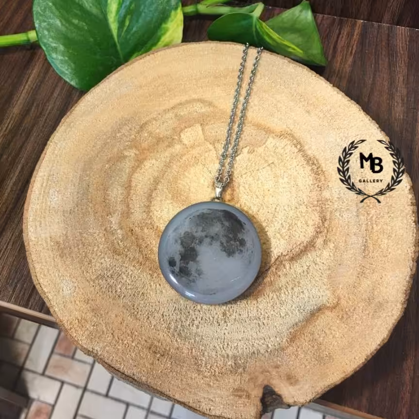 گردنبند ماه شبتاب رزینی