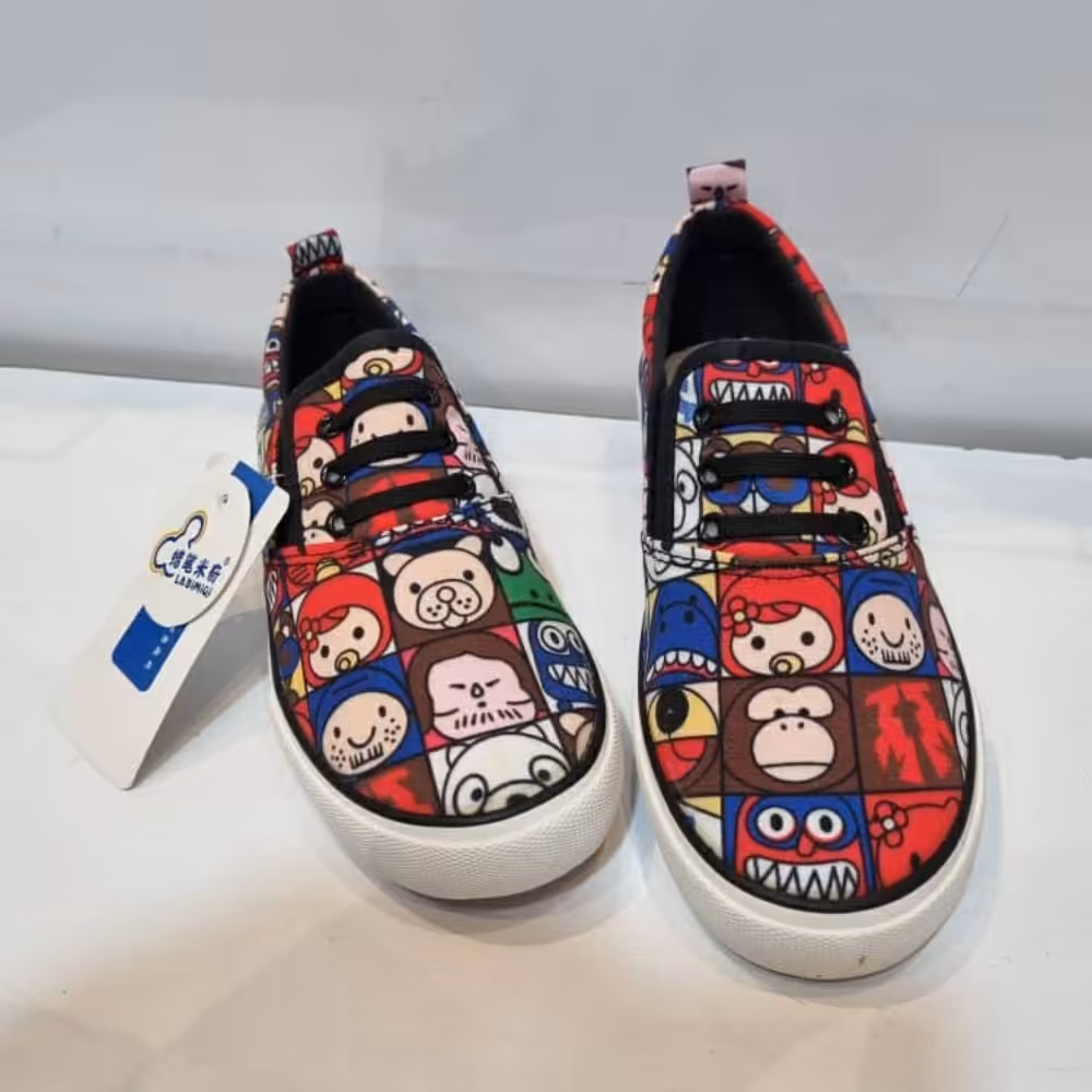 ونس پسرانه طرح عروسکی رنگ مشکی سایز 25 تا 37 با کیفیت عالی