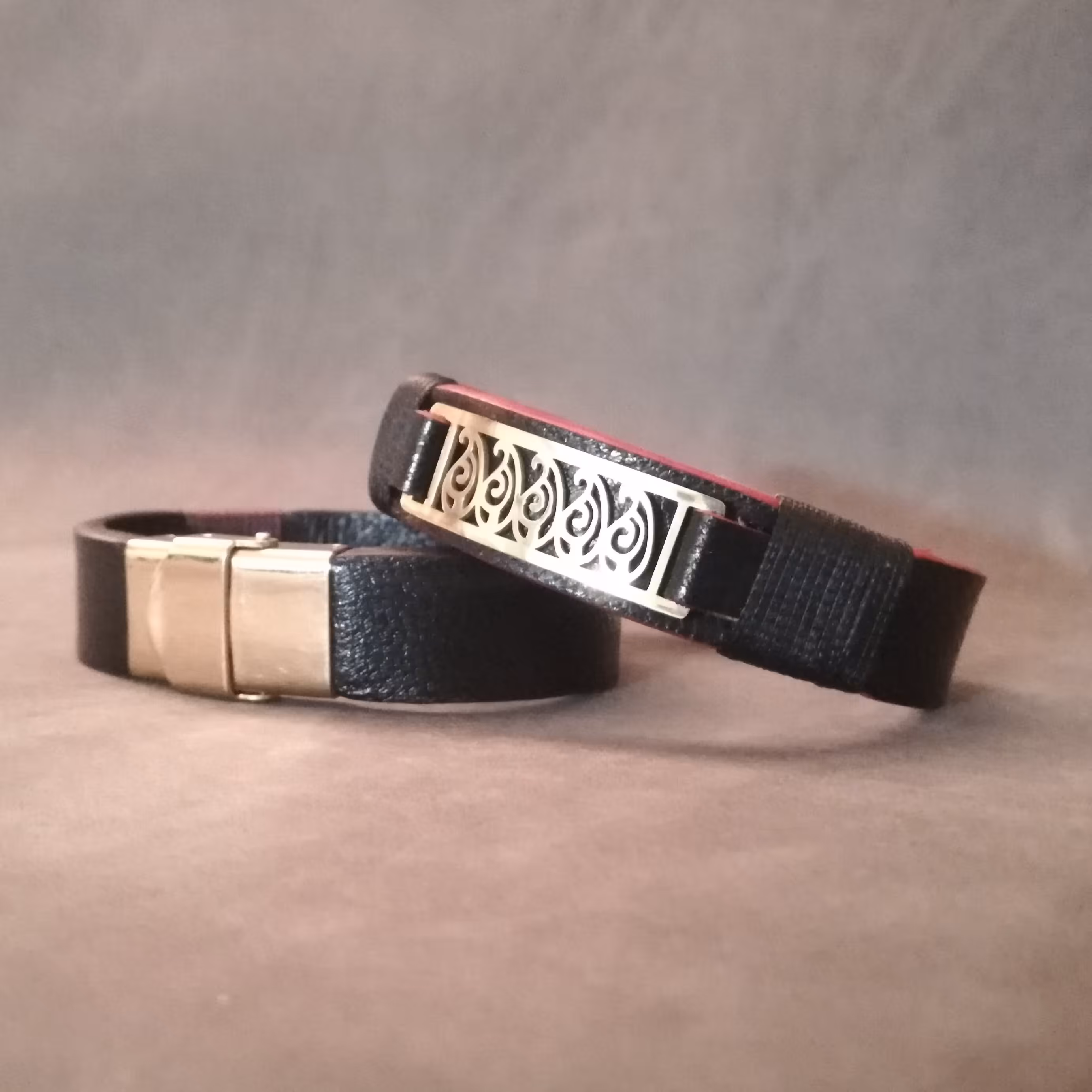 دستبند چرم طبیعی پلاک استیل