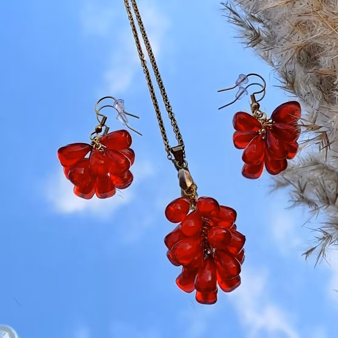 گردنبند دانه های انار با زنجیر استیل و رنگ ثابت 