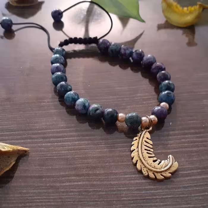 دستبند سنگی