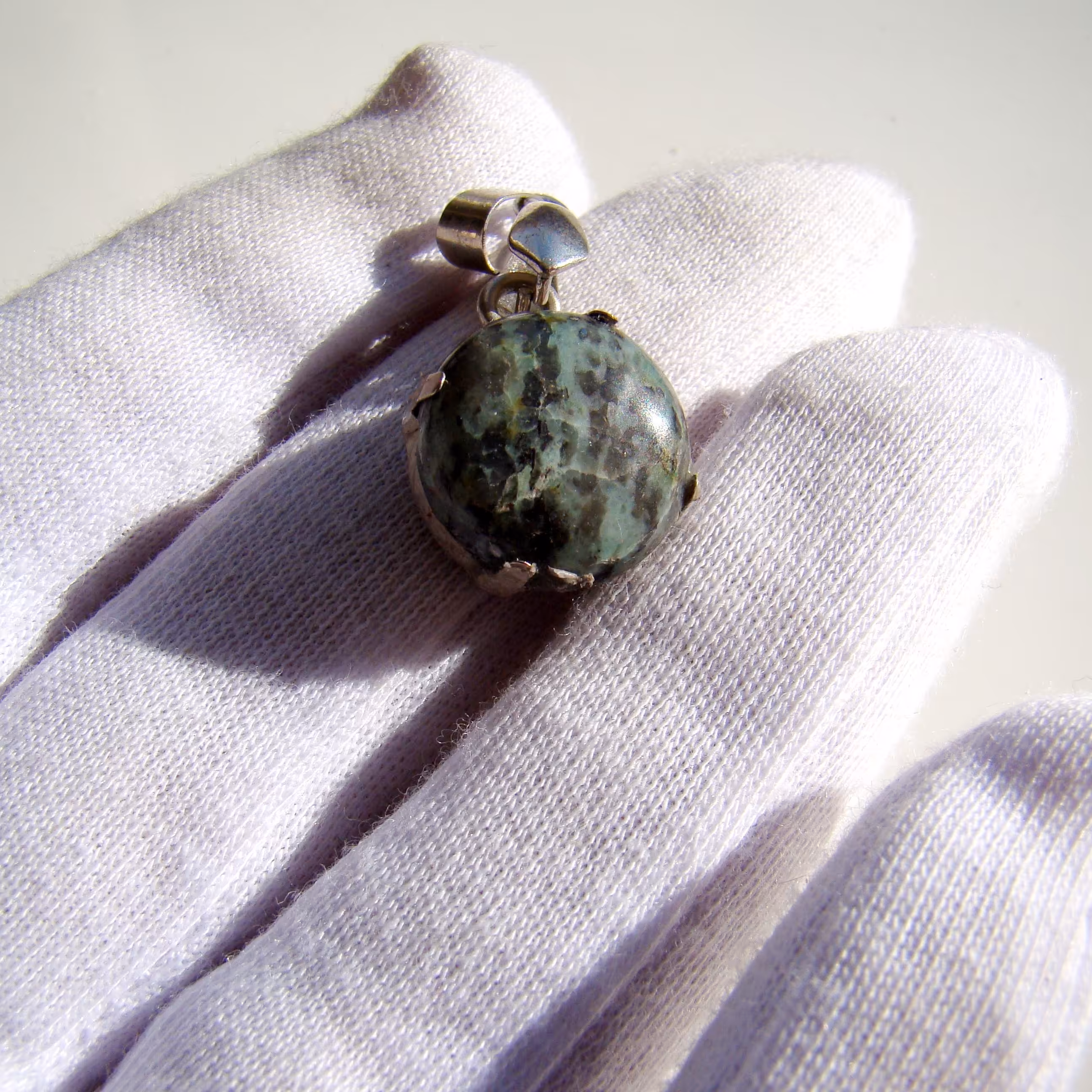 گردنی مارسنگ بهمراه زنجیر  برنزی