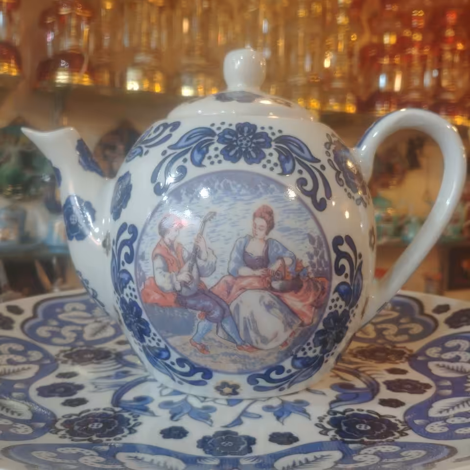 قوری طرح فرانسوی