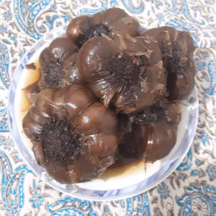 سیر ترشی چند ساله خونگی